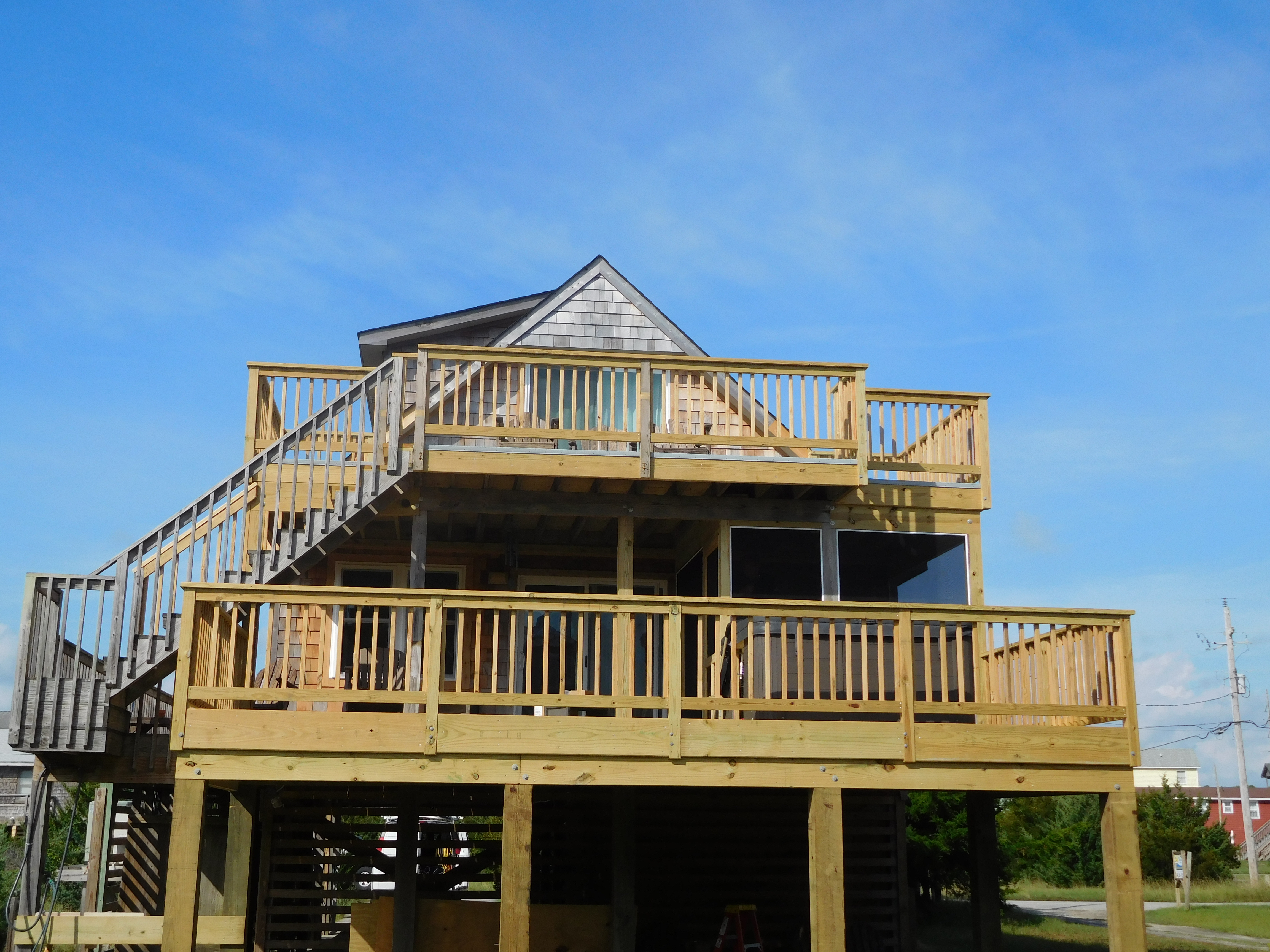 Salvo – New Deck Addition, Waterproof Balcony & Screened Porch